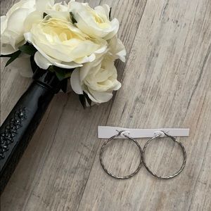 black silver hoops earrings